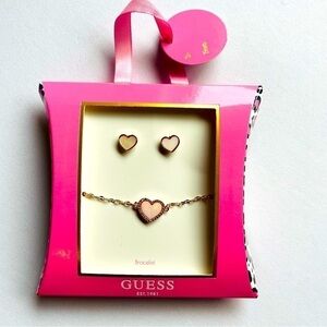 🌟 NWT GUESS Heart Stud Earrings & Bracelet Set 💖